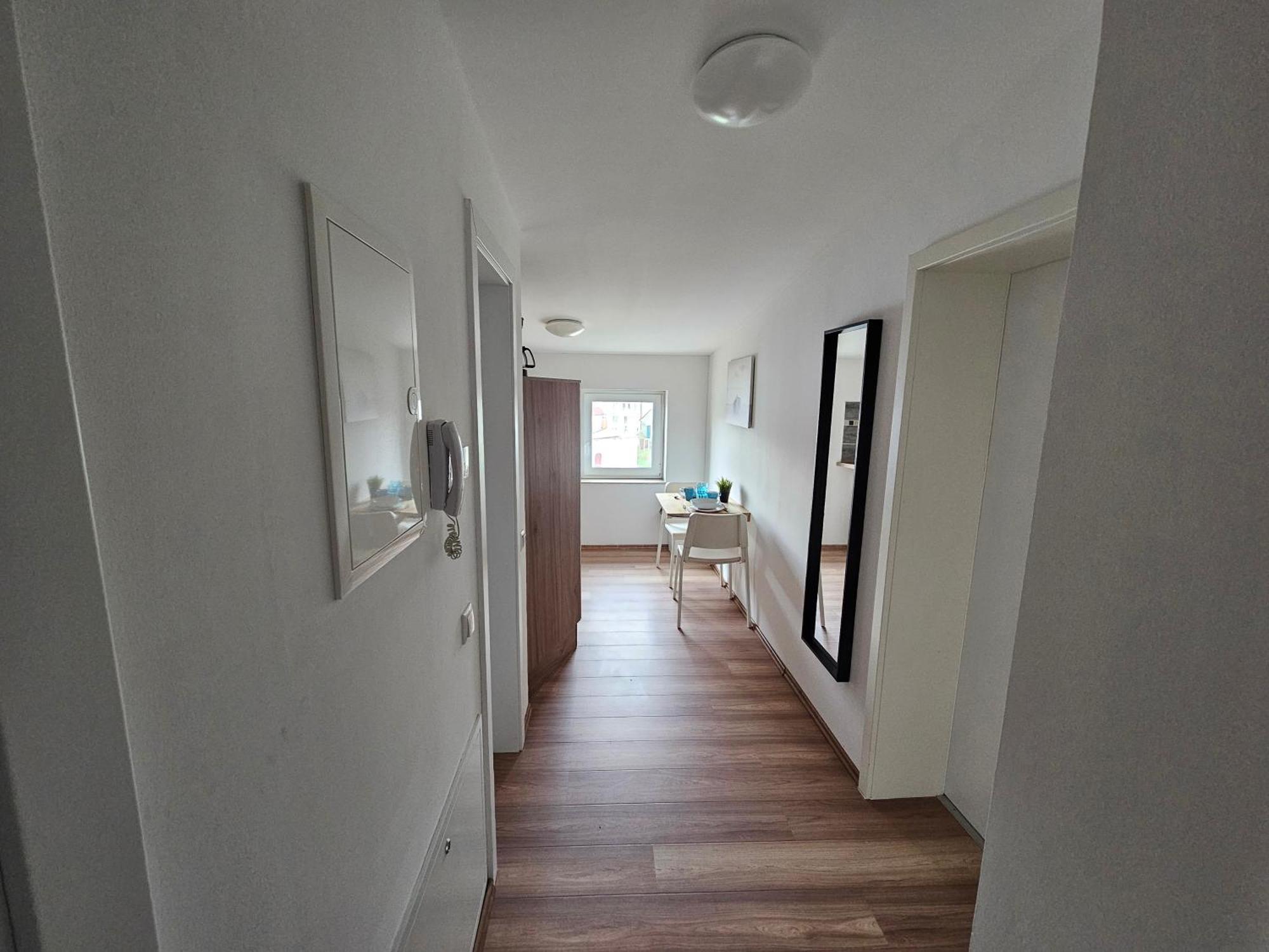 3 Moderne 2-Zimmer-Apartments Mit Wlan & Parkplatz, Perfekt Fuer Familien & Gruppen Magdeburg Bagian luar foto